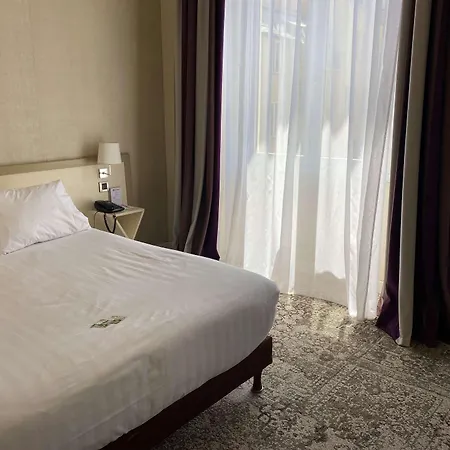 Western Alba فندق نيس