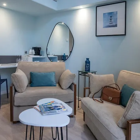 Western Alba Szálloda 4*