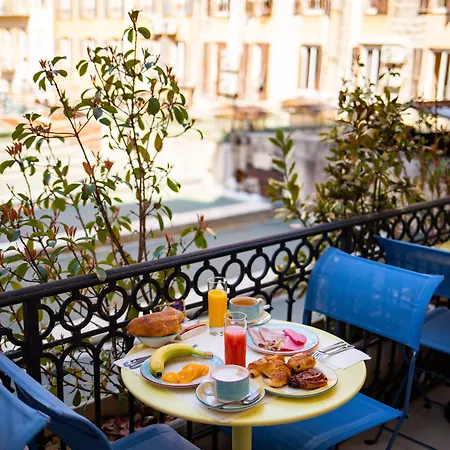 Western Alba Hotel 4*